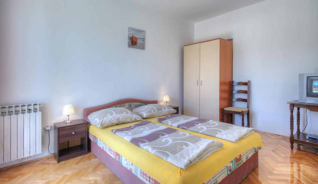 יזרה Apartments Irena חדר תמונה