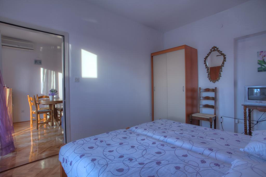יזרה Apartments Irena מראה חיצוני תמונה